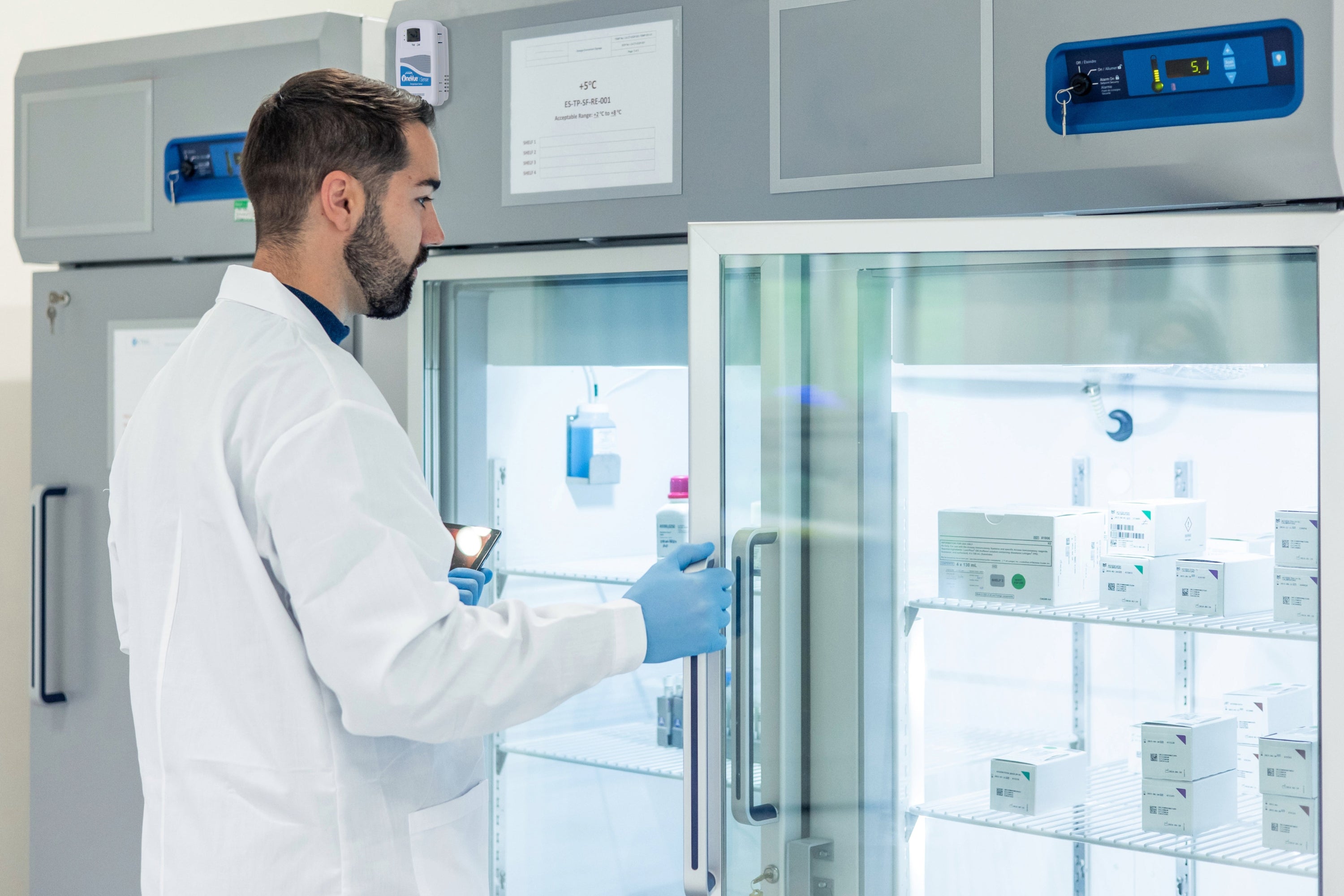 Picking the Right Temperature Monitoring Device for Your Pharmacy